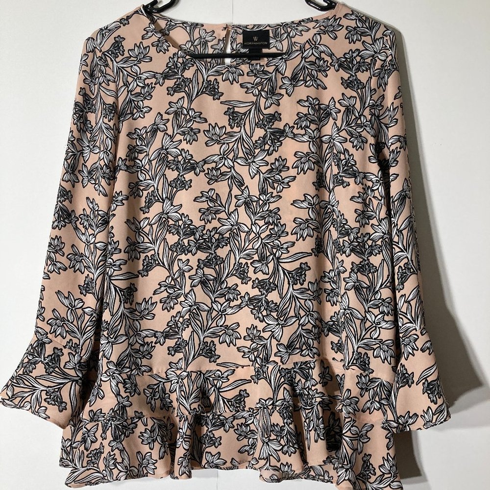 3/$20 Worthington long sleeve floral blouse